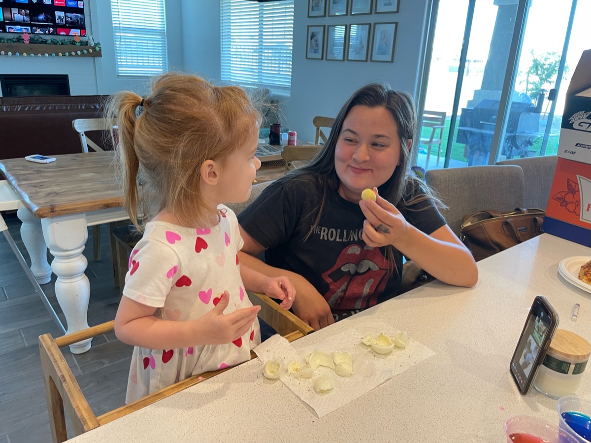 Soraya baking with child in the kitchen